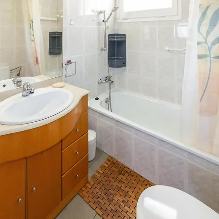 Agradable En - Cerca De La Playa Y Con Aire Acondicionado - Es-228-187 *